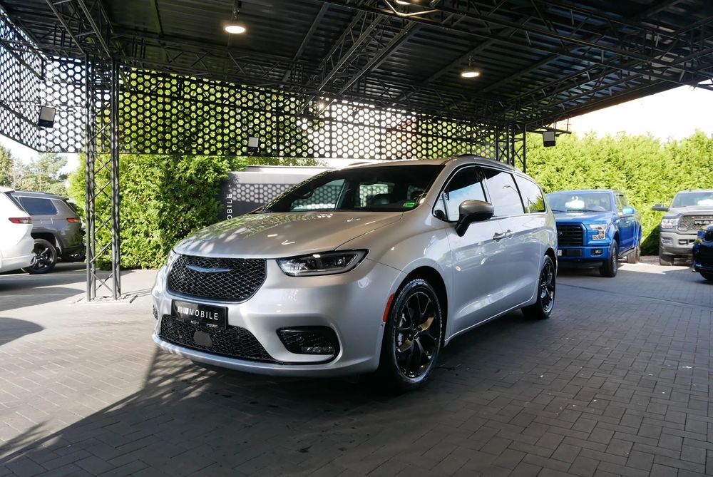 Chrysler Pacifica 8os. S 3.6LV6Pentastar291KMPanoramaOdkurzaczCam360RadarMenuPLAlpineLED