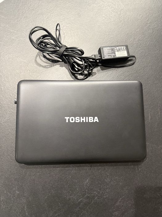 Toshiba Satellite C855d-S5196 15,6’ 500GB oryginalny Windows