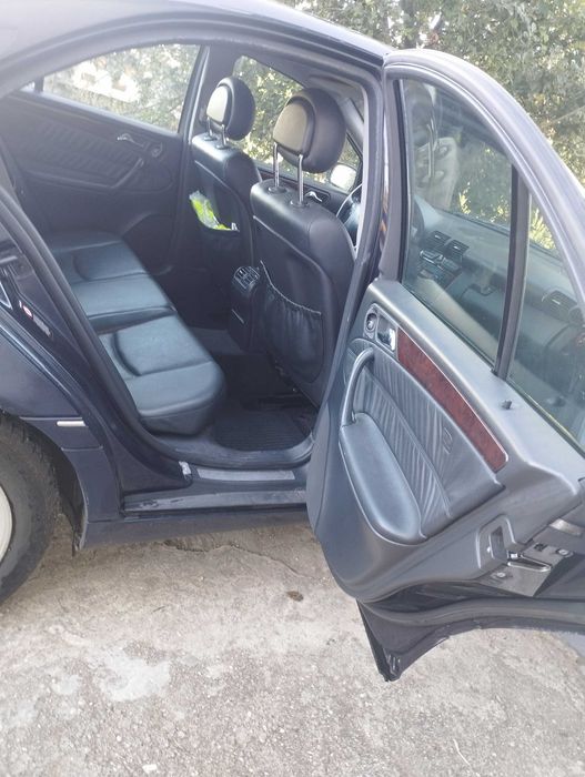 Mercedes c200 em bom estado