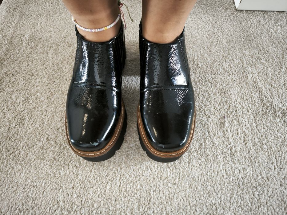 Sapatos de mulher tam: 36/37