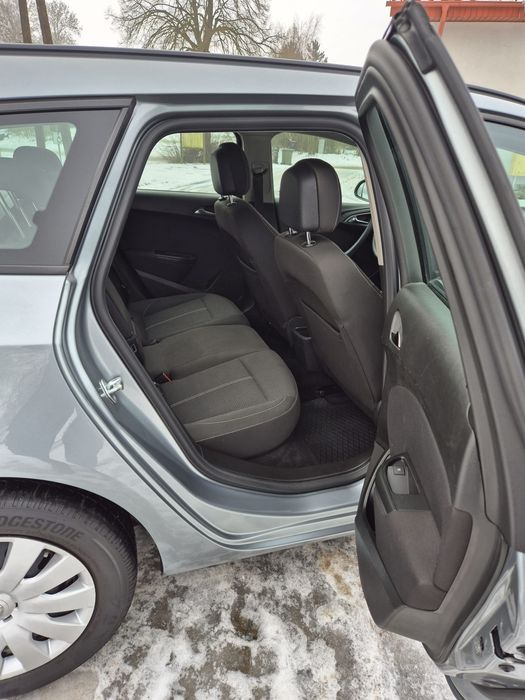 Opel Astra Kombi 2013r. 1.7CDTi-Isuzu-Zarejestrowany-Stan bdb.-Książka