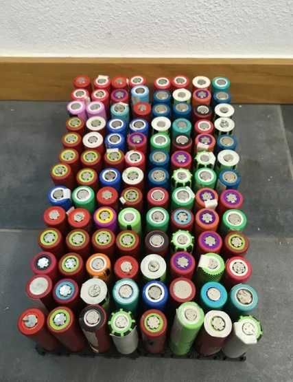 100 Celulas 18650 de Litio com capacidades entre os 1000 e os 1199 mAh