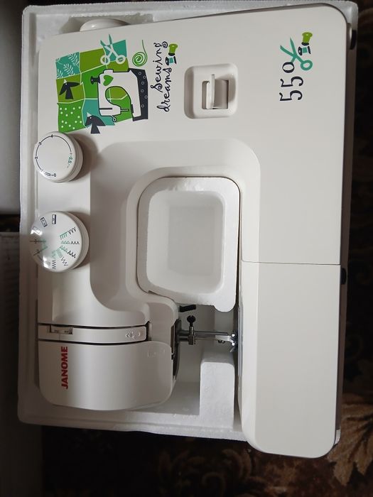 Швейная машина Janome 550