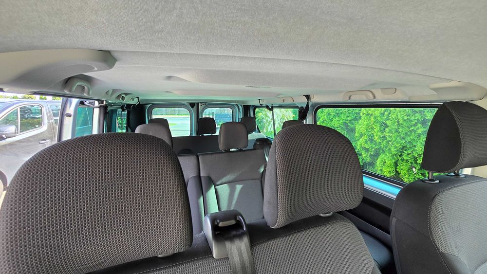 Wynajem busa 9 osób, Renault trafic long