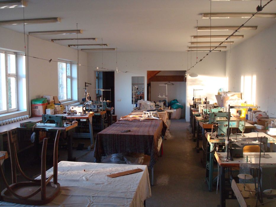 Продам, Швейный цех (частный дом)  460 м.кв. пгт Бабаи, Харьков.