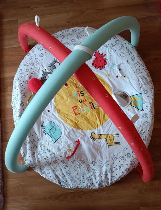 Tapete de atividades para bebé