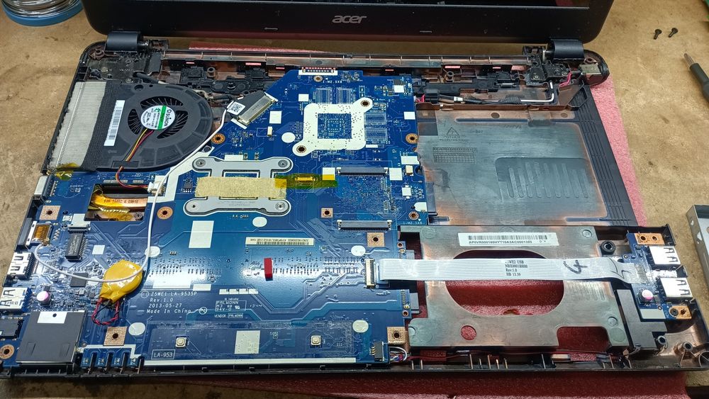 Computador portatil ACER Aspire E1 570 para peças