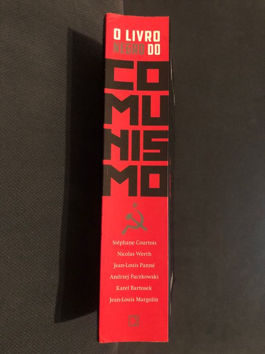 O Livro Negro do Comunismo. Crimes, Terror e Repressão