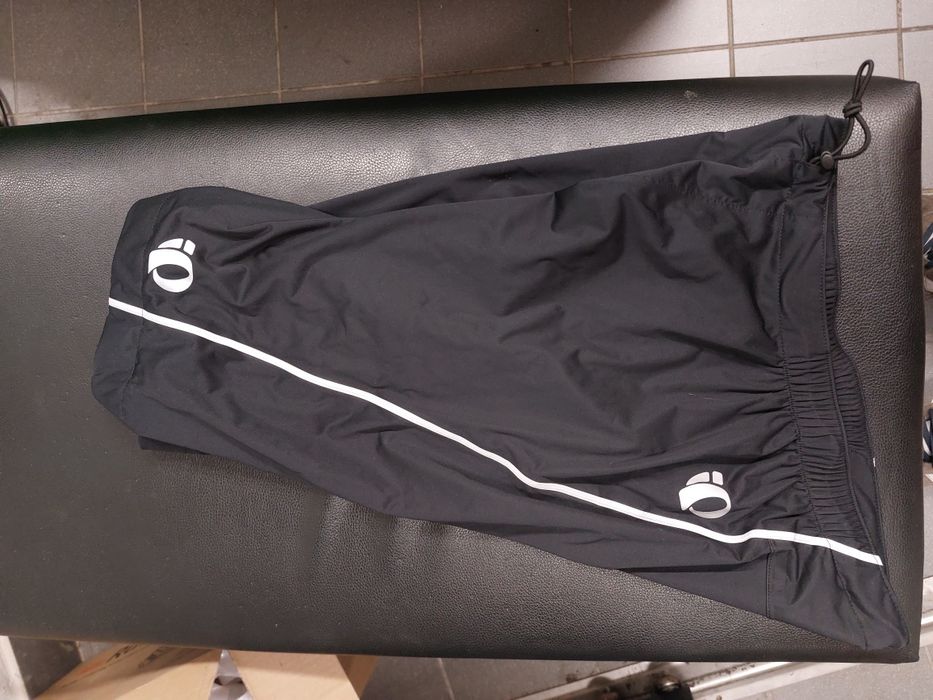 Szorty enduro, Pearl Izumi