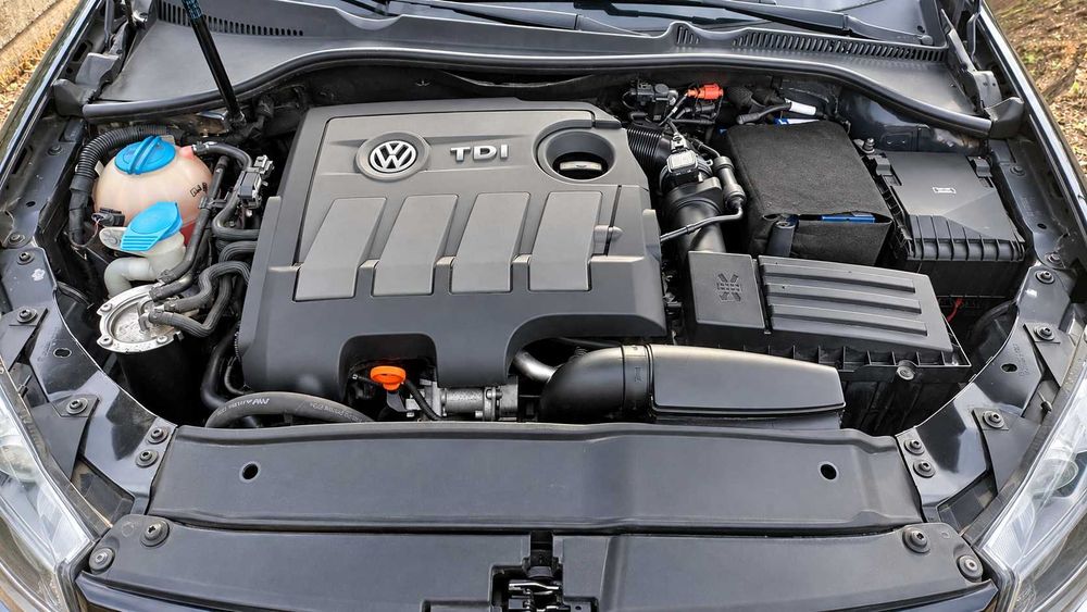 VW Golf Variant 1.6 TDI 105cv | 09/2011 | 269.500 km | Bem estimada