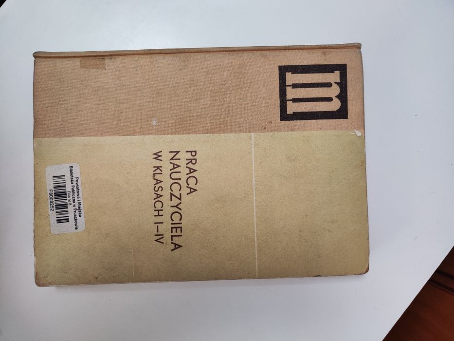 Praca nauczyciela w klasach I-IV - Tadeusz Wróbel ".