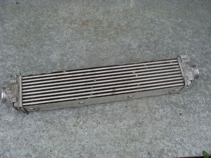 Audi A4 B8 A5 B9 A6 C8 intercooler chłodnica powietrza 8W0145805AB 4K0094B
