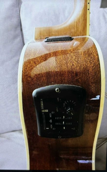 Guitarra Yamaha FGX720SCA + Hardcase