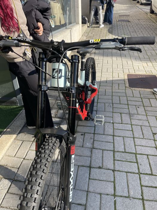 Pivot phoenix 2025 ride GX DH