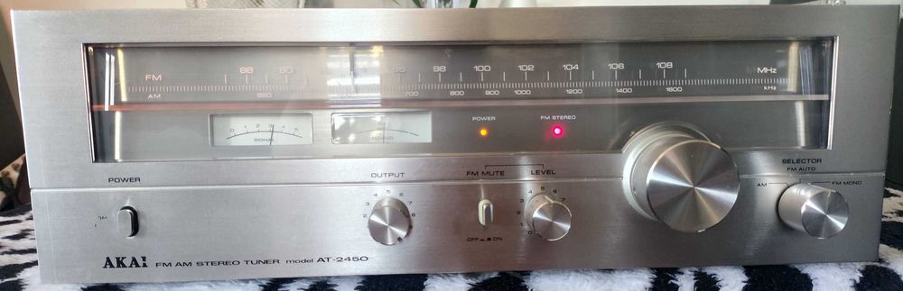 Tuner Akai AT-2450