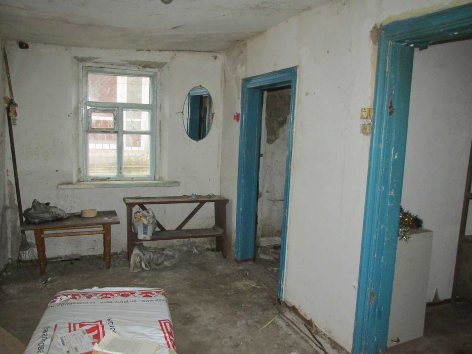 Продам будинок з газовим опаленням по вул. Нижче Польова ( 14 район )