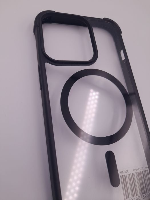 Etui iPhone  13/13 pro 14 przezroczyste z czarną ramką