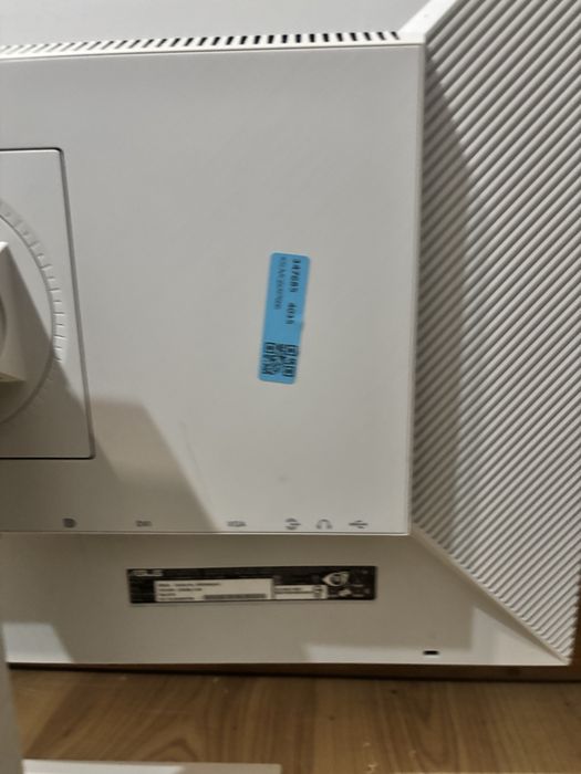 Monitor Asus.