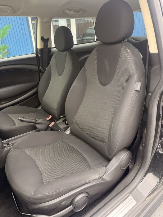 Mini One de 2013526216803302789127