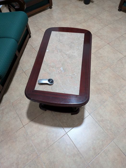 Sofa mesa e 2 poltronas