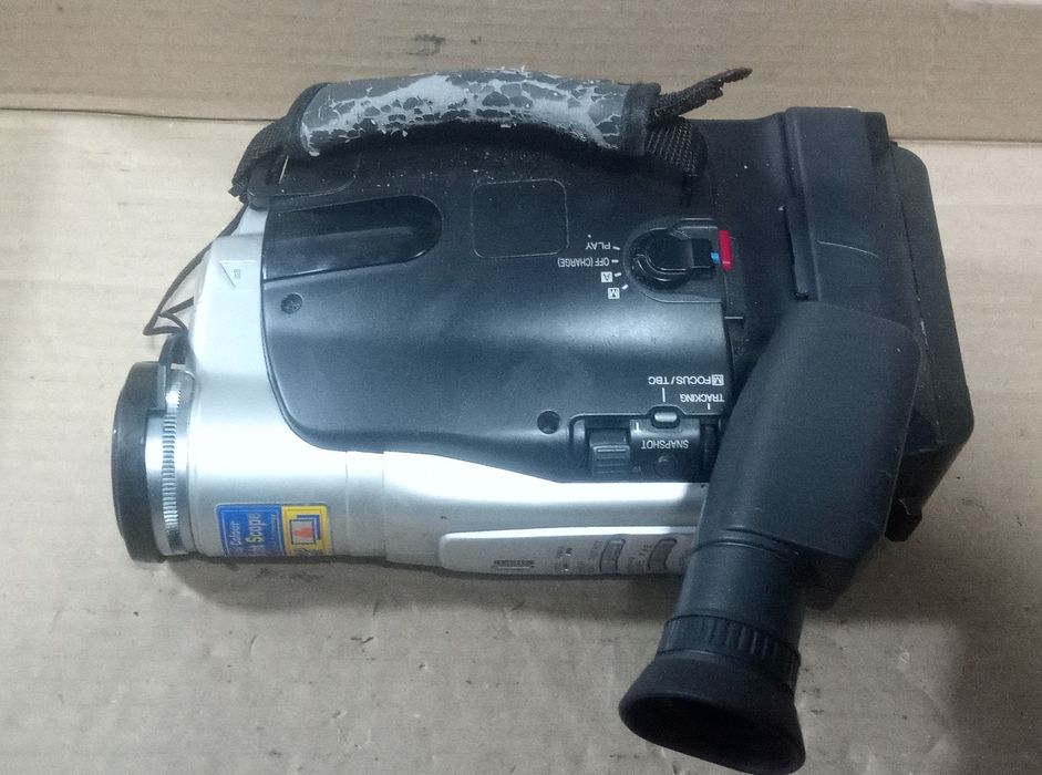 Видеокамера JVC GR-SX26E