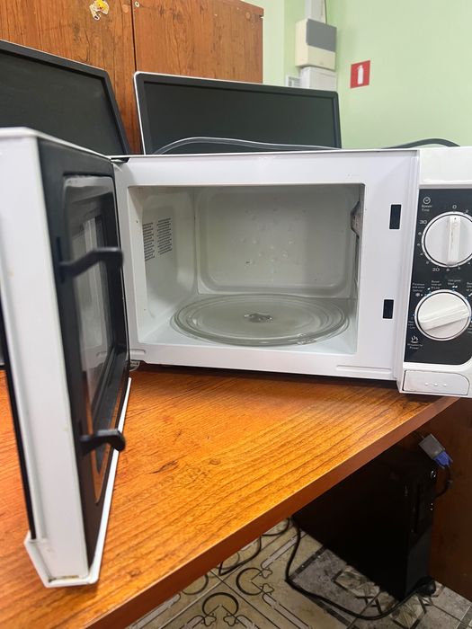 Мікрохвильовка Сатурн Бу  Самовивіз