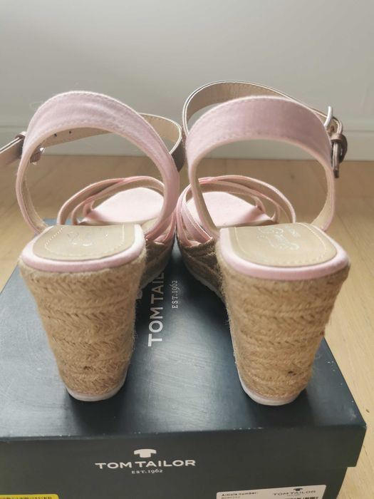 Buty espandryle Tom Tailor koturna 41/42