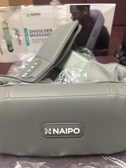 Масажер для шиї та плечей Naipo oCuddle Plus P1