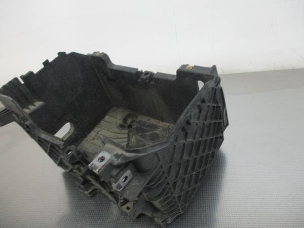 Base / caixa da bateria RENAULT Megane III (BZ0_)