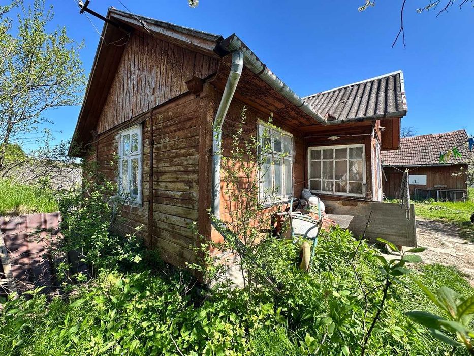 Продаж будинку з ділянкою  у м.Стебник