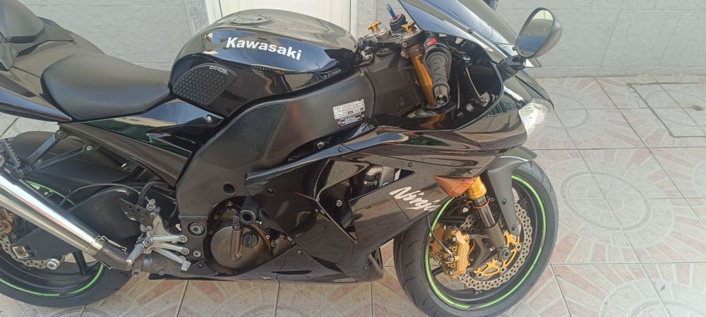 Kawasaki zx10 04