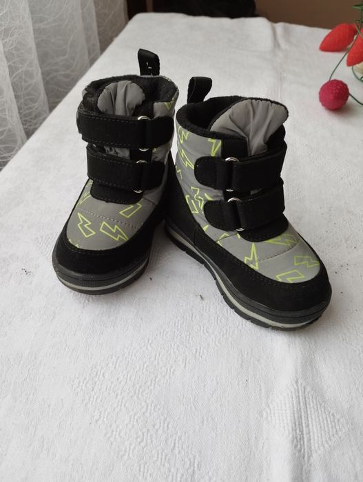 Зимове взуття 22 розмір