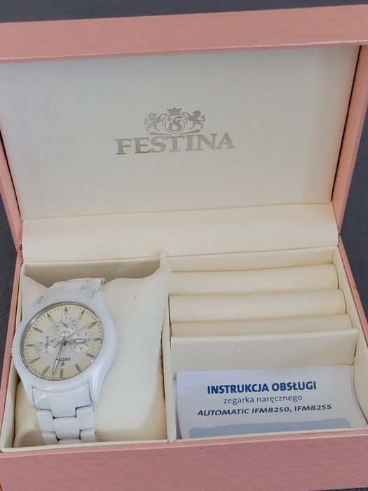 Zegarek festina wodoszczelny biały