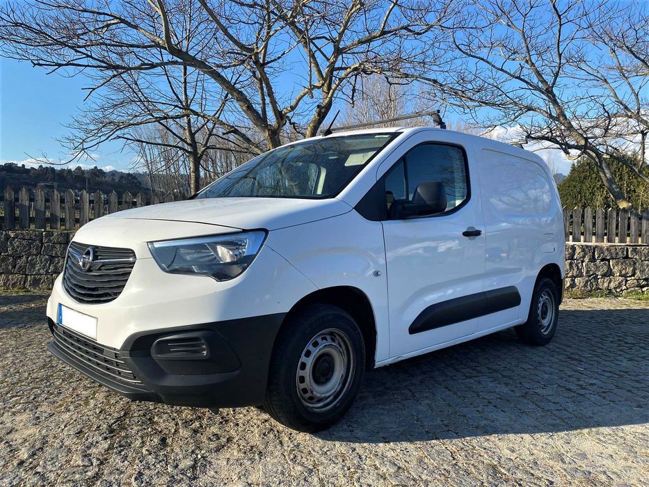 Opel Combo 1.5D 100CV - 3 lugares