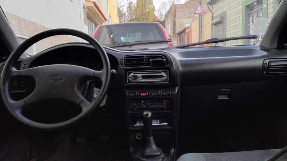 Vendo Nissan Sunny de 1995 com 219 mil km
