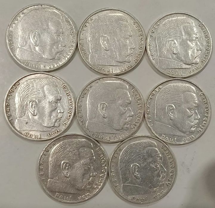 Продам 2 рейх марки свастика срібло