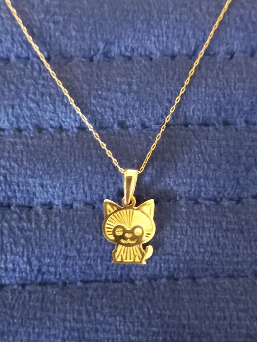 Złoty łańcuszek z zawieszką ślicznym kotkiem 42-45 cm 585/1,08g