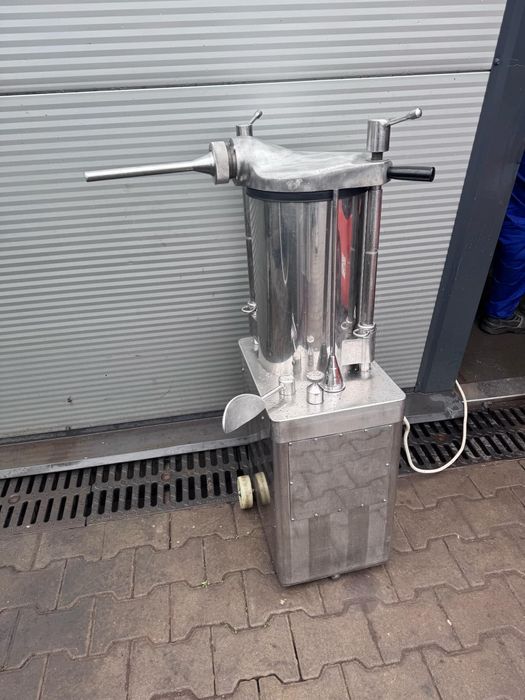 Nadziewarka tłokowa 25l
