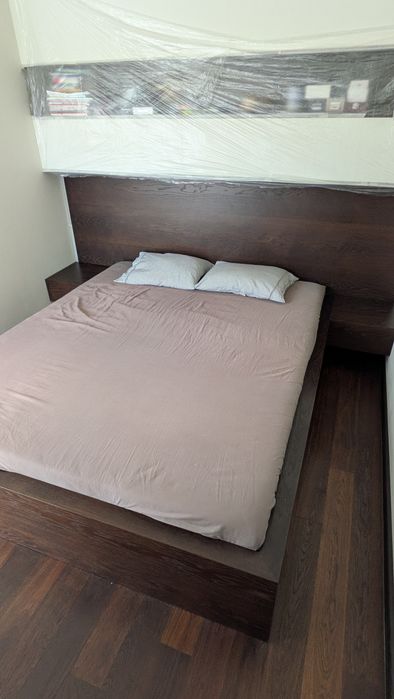Solidne łóżko fornir dębowy barwiony wenge