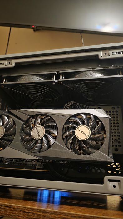 Mini itx - i5-10400f Rx6650xt 16gb ram 1tb ssd