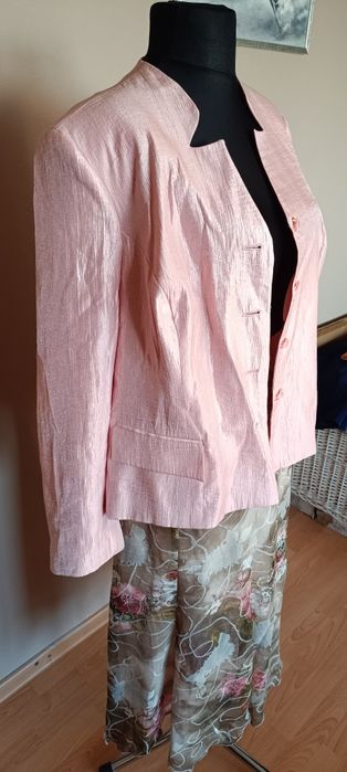 Elegancki komplet damski