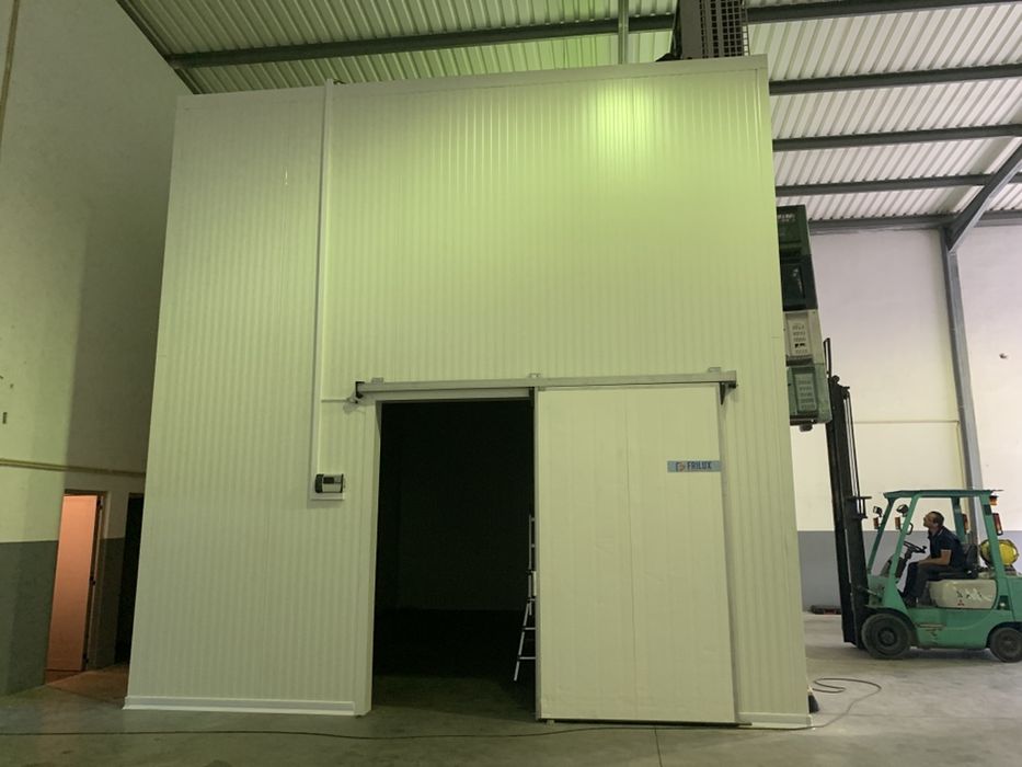 Câmaras Frigoríficas Industriais - Conservação e Congelação - FRILUX