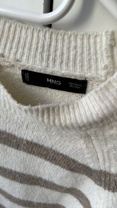 Свитер Mango теплий