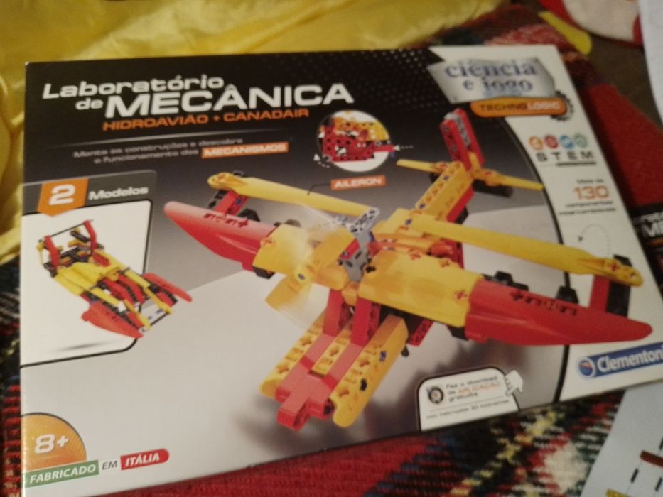 Laboratório de Mecânica-Hidroavião canadair10E-Máscara Safari3EDesde3E