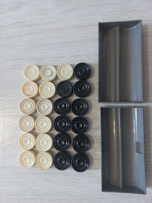 Шашки в пластиковому органайзері ссср