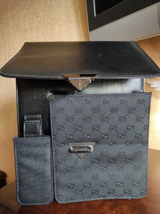 Продам жіночий портфель новий