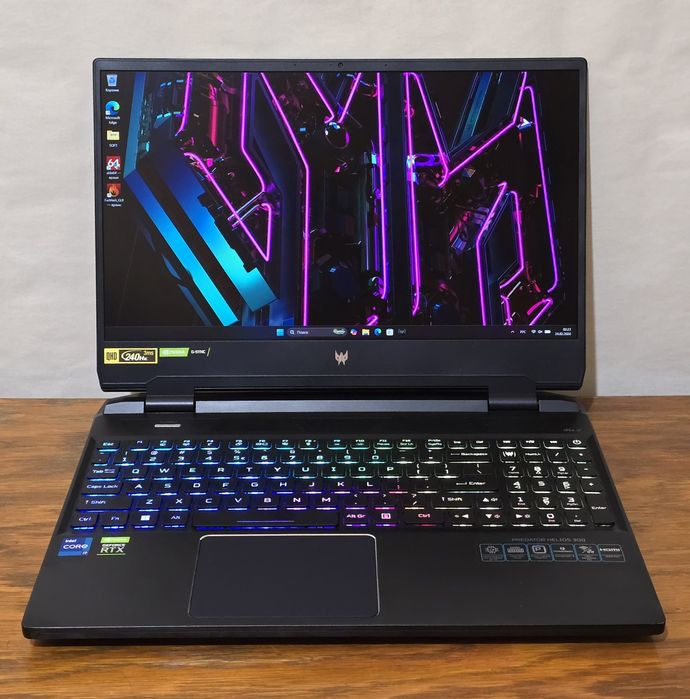 Acer Predator Helios 300 RTX3070ti i7-12700H 2к240 гц