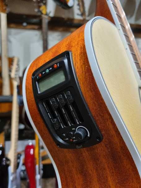 Cort Grand Auditorium MEDX 12 OP 12-strunowa gitara elektroakustyczna