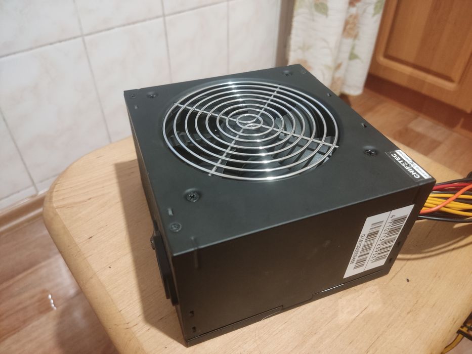 Блок питания ATX Chieftec GPS-500A8 500W