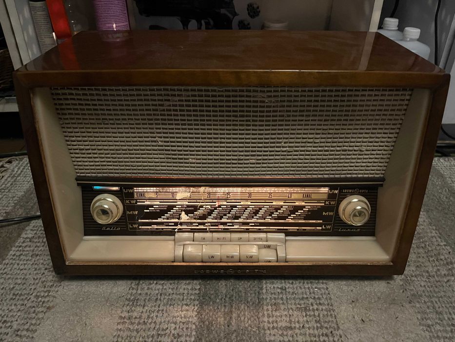 Stare radio Loewe Opta